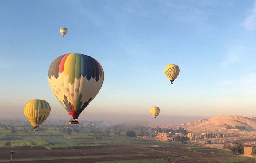 Heißluftballon Ausflug über der Historischen Stadt Luxor