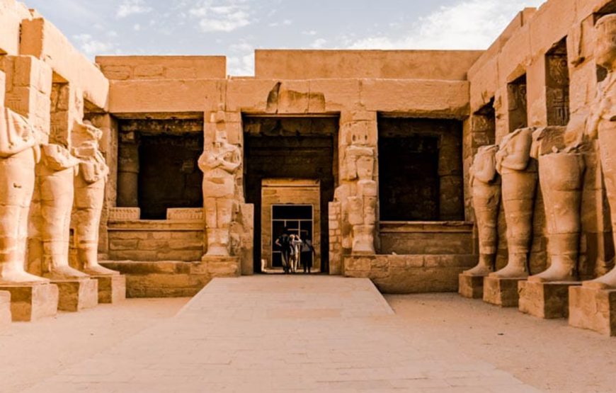 Entdecken Sie mit uns zusammen die prächtigen Tempel von Karnak und Luxor am Ostufer des Nils