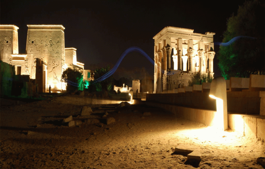 Erleben Sie ein Schauspiel der Geschichte! Die Ton- und Lichtshow im Philae Tempel