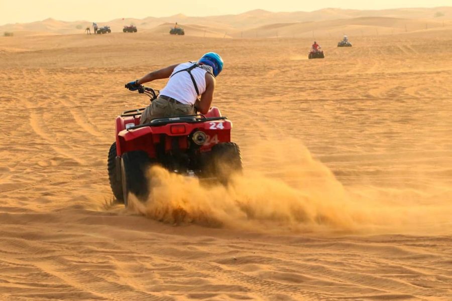 Erleben Sie den Zauber der Wüste! Unsere Sonnenuntergang Quad Safari
