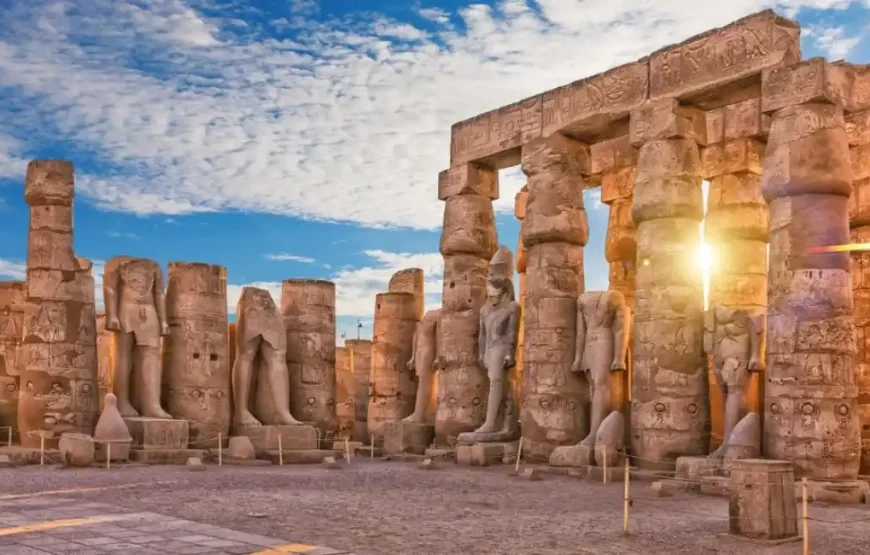 Private Tagestour Luxor Das Ost- und Westufer
