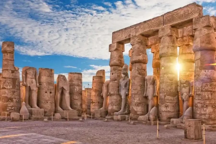 Private Tagestour Luxor Das Ost- und Westufer